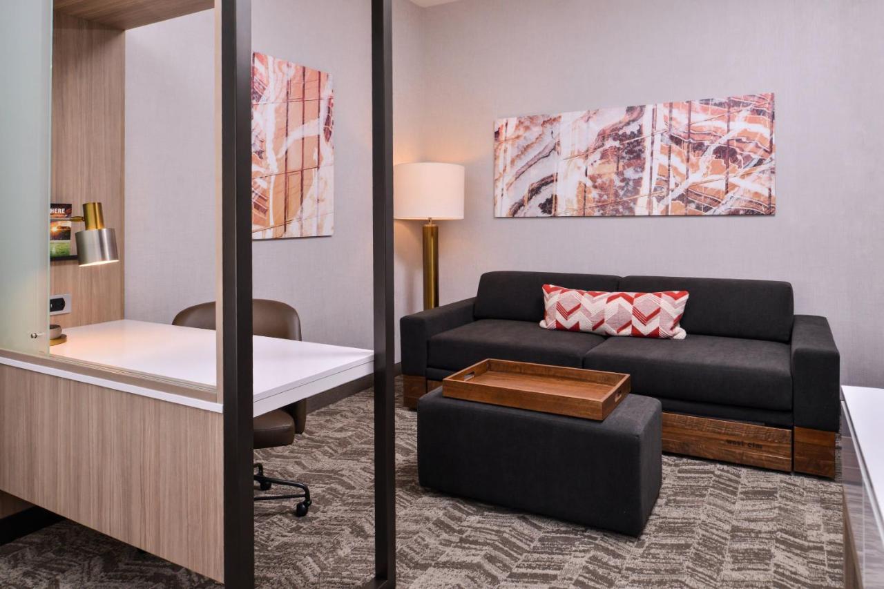 Springhill Suites By Marriott Greensboro Airport Exterior foto