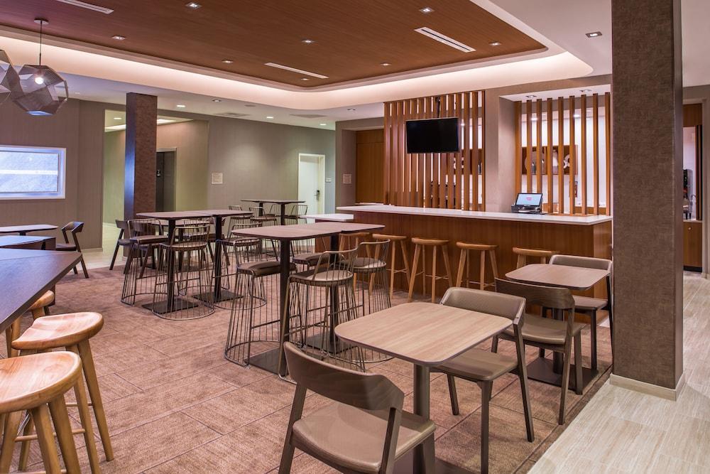 Springhill Suites By Marriott Greensboro Airport Exterior foto